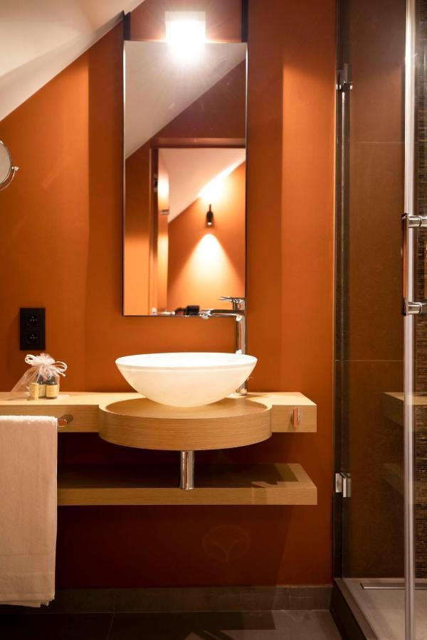 B-Lodge Boutique Hotel Louvain-la-Neuve Bagian luar foto