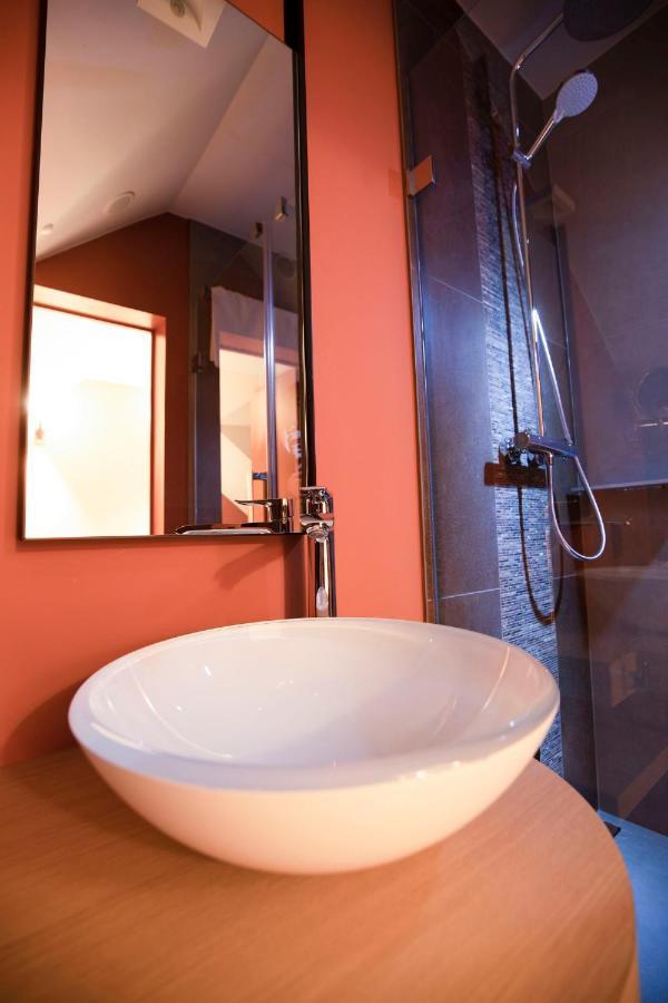 B-Lodge Boutique Hotel Louvain-la-Neuve Bagian luar foto